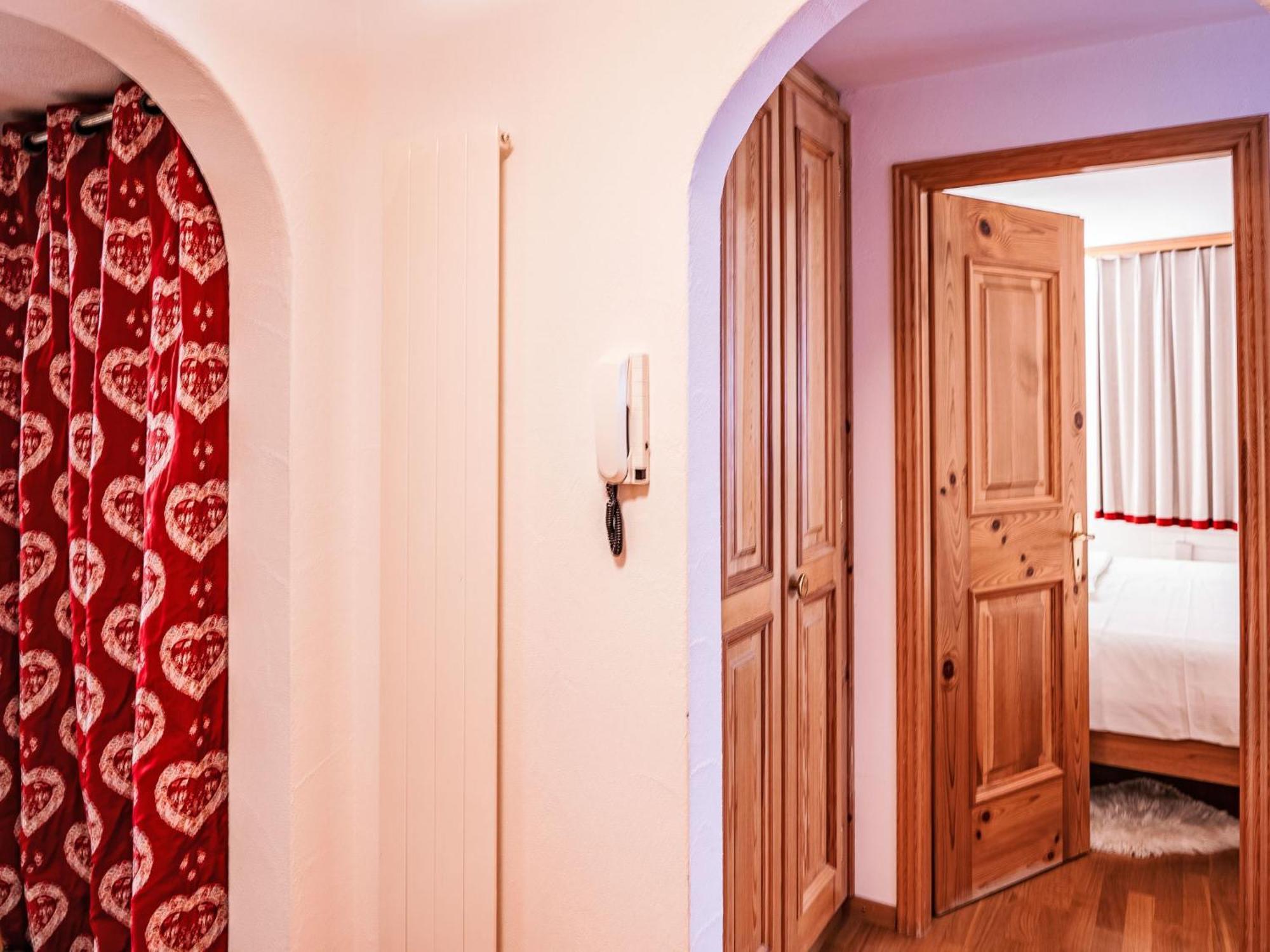 Apartment Chesa Vadret Surlej By Interhome מראה חיצוני תמונה